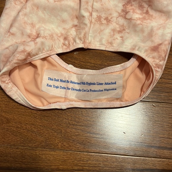 🦩NWT🦩Xhilaration One Piece - Picture 5 of 6